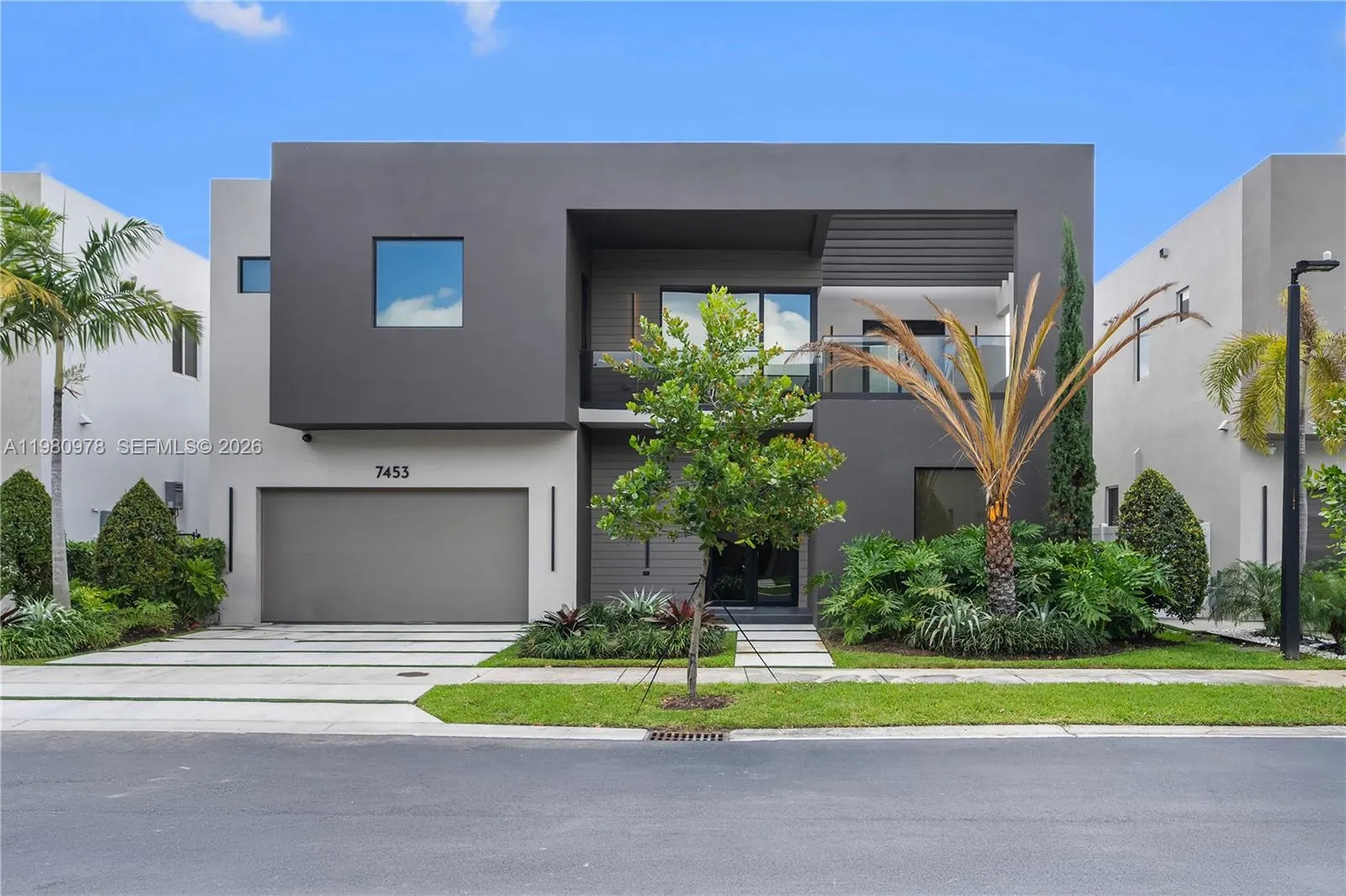 7453 Nw 100th Ct, Doral, Florida 33178, Doral, Florida 33178, 5 Bedrooms Bedrooms, ,5 BathroomsBathrooms,Residential,For Sale,7453 Nw 100th Ct, Doral, Florida 33178,A11980978