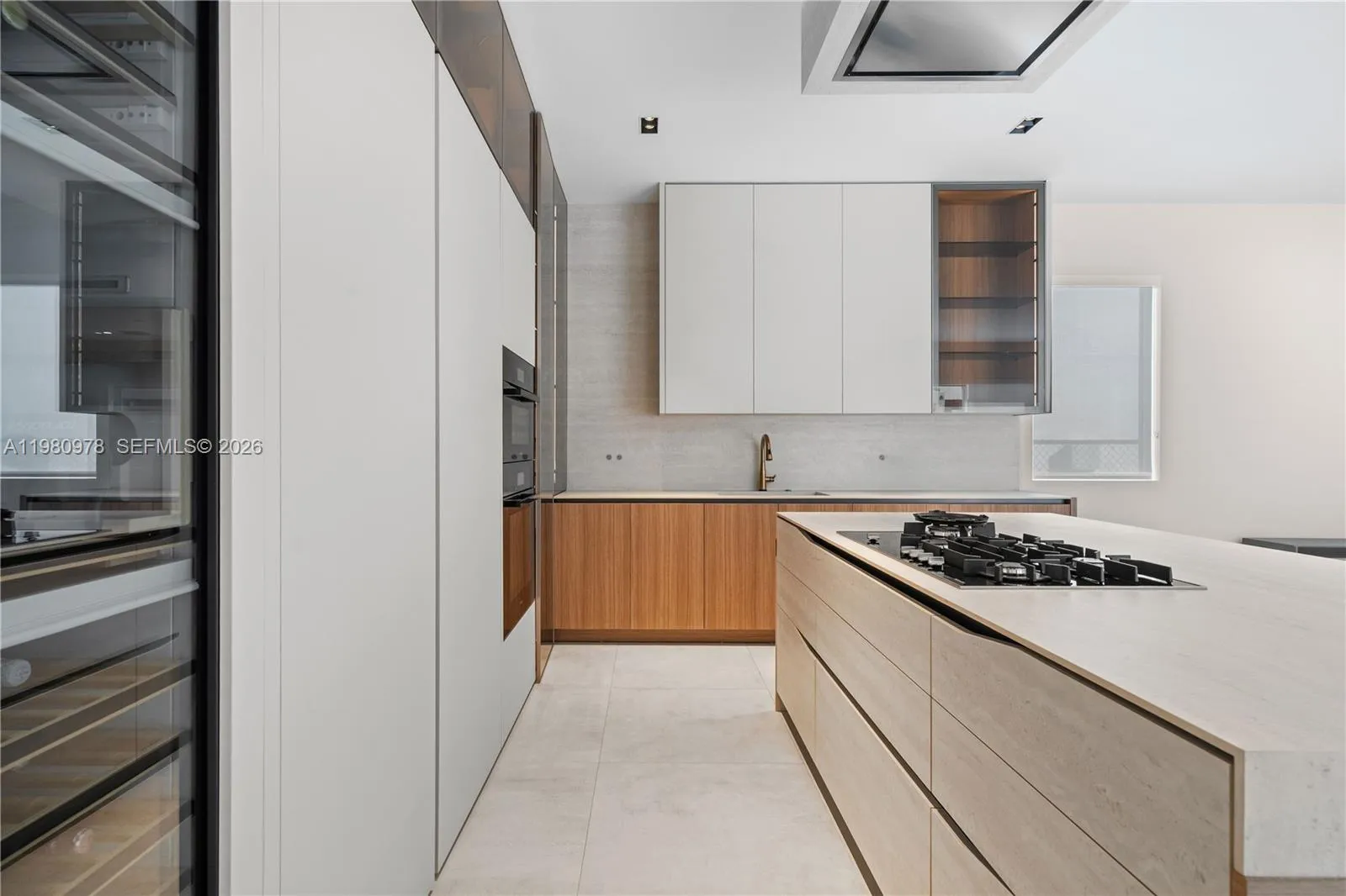 7453 Nw 100th Ct, Doral, Florida 33178, Doral, Florida 33178, 5 Bedrooms Bedrooms, ,5 BathroomsBathrooms,Residential,For Sale,7453 Nw 100th Ct, Doral, Florida 33178,A11980978