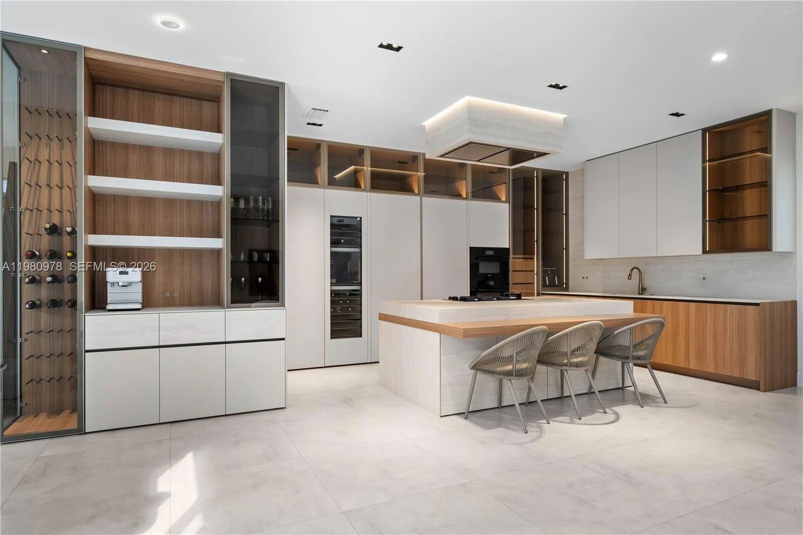 7453 Nw 100th Ct, Doral, Florida 33178, Doral, Florida 33178, 5 Bedrooms Bedrooms, ,5 BathroomsBathrooms,Residential,For Sale,7453 Nw 100th Ct, Doral, Florida 33178,A11980978