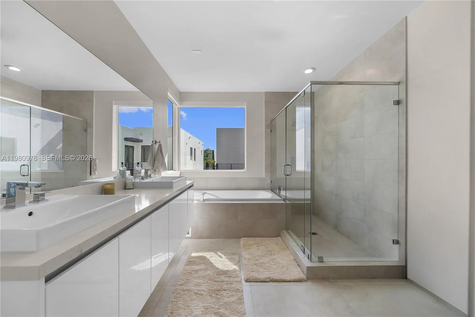 7453 Nw 100th Ct, Doral, Florida 33178, Doral, Florida 33178, 5 Bedrooms Bedrooms, ,5 BathroomsBathrooms,Residential,For Sale,7453 Nw 100th Ct, Doral, Florida 33178,A11980978