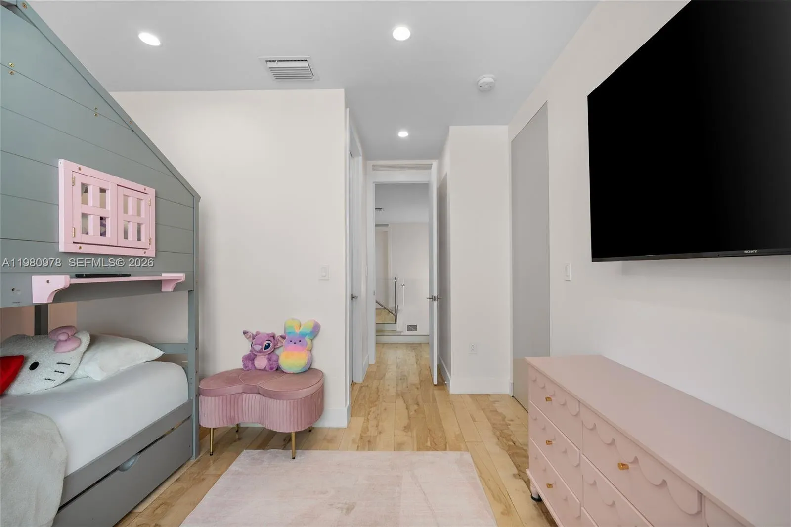 7453 Nw 100th Ct, Doral, Florida 33178, Doral, Florida 33178, 5 Bedrooms Bedrooms, ,5 BathroomsBathrooms,Residential,For Sale,7453 Nw 100th Ct, Doral, Florida 33178,A11980978