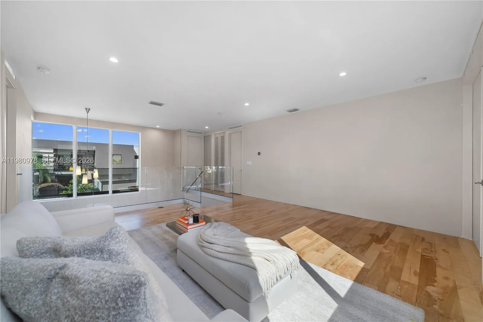 7453 Nw 100th Ct, Doral, Florida 33178, Doral, Florida 33178, 5 Bedrooms Bedrooms, ,5 BathroomsBathrooms,Residential,For Sale,7453 Nw 100th Ct, Doral, Florida 33178,A11980978