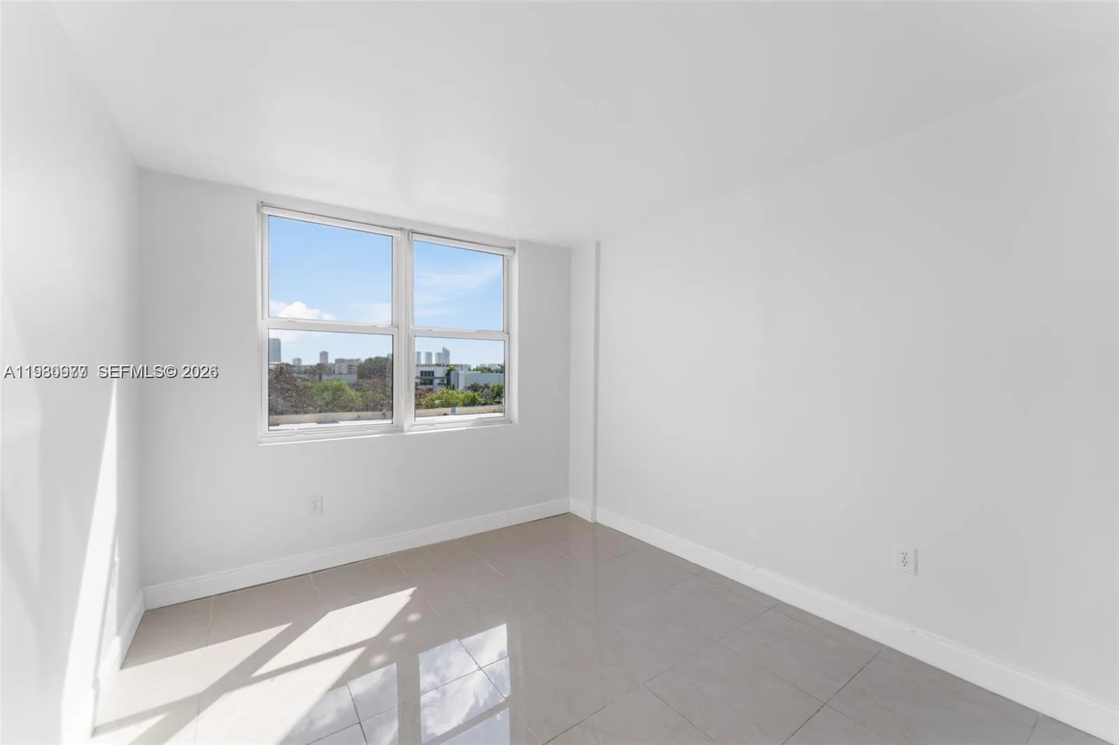 17890 W Dixie Hwy 501, North Miami Beach, Florida, North Miami Beach, Florida 33160, 2 Bedrooms Bedrooms, ,2 BathroomsBathrooms,Residential Lease,For Rent,17890 W Dixie Hwy 501, North Miami Beach, Florida ,A11980977