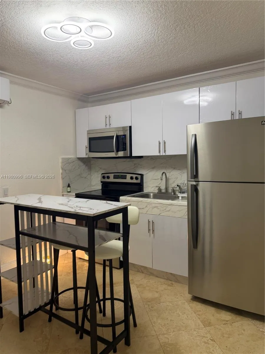 5435 Sw 153rd Ave Rd 2fl, Miami, Florida 33185, Miami, Florida 33185, 2 Bedrooms Bedrooms, ,1 BathroomBathrooms,Residential Lease,For Rent,5435 Sw 153rd Ave Rd 2fl, Miami, Florida 33185,A11980996