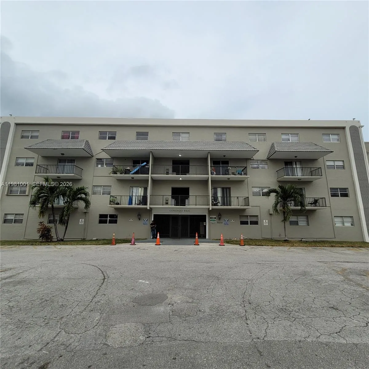 5100 Sw 41st St 205, Pembroke Park, Florida 33023, Pembroke Park, Florida 33023, 1 Bedroom Bedrooms, ,1 BathroomBathrooms,Residential Lease,For Rent,5100 Sw 41st St 205, Pembroke Park, Florida 33023,A11981001