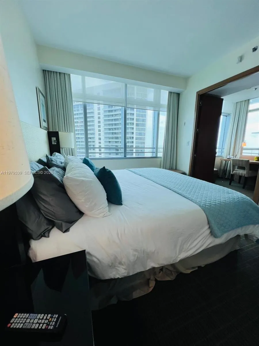 1395 Brickell Ave 2712, Miami, Florida 33131, Miami, Florida 33131, 1 Bedroom Bedrooms, ,1 BathroomBathrooms,Residential Lease,For Rent,1395 Brickell Ave 2712, Miami, Florida 33131,A11979339