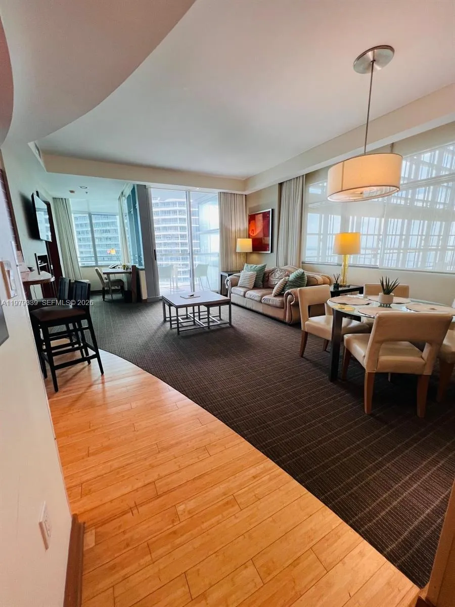 1395 Brickell Ave 2712, Miami, Florida 33131, Miami, Florida 33131, 1 Bedroom Bedrooms, ,1 BathroomBathrooms,Residential Lease,For Rent,1395 Brickell Ave 2712, Miami, Florida 33131,A11979339