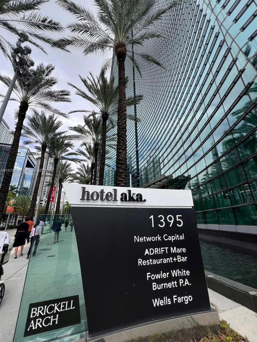1395 Brickell Ave 2712, Miami, Florida 33131, Miami, Florida 33131, 1 Bedroom Bedrooms, ,1 BathroomBathrooms,Residential Lease,For Rent,1395 Brickell Ave 2712, Miami, Florida 33131,A11979339