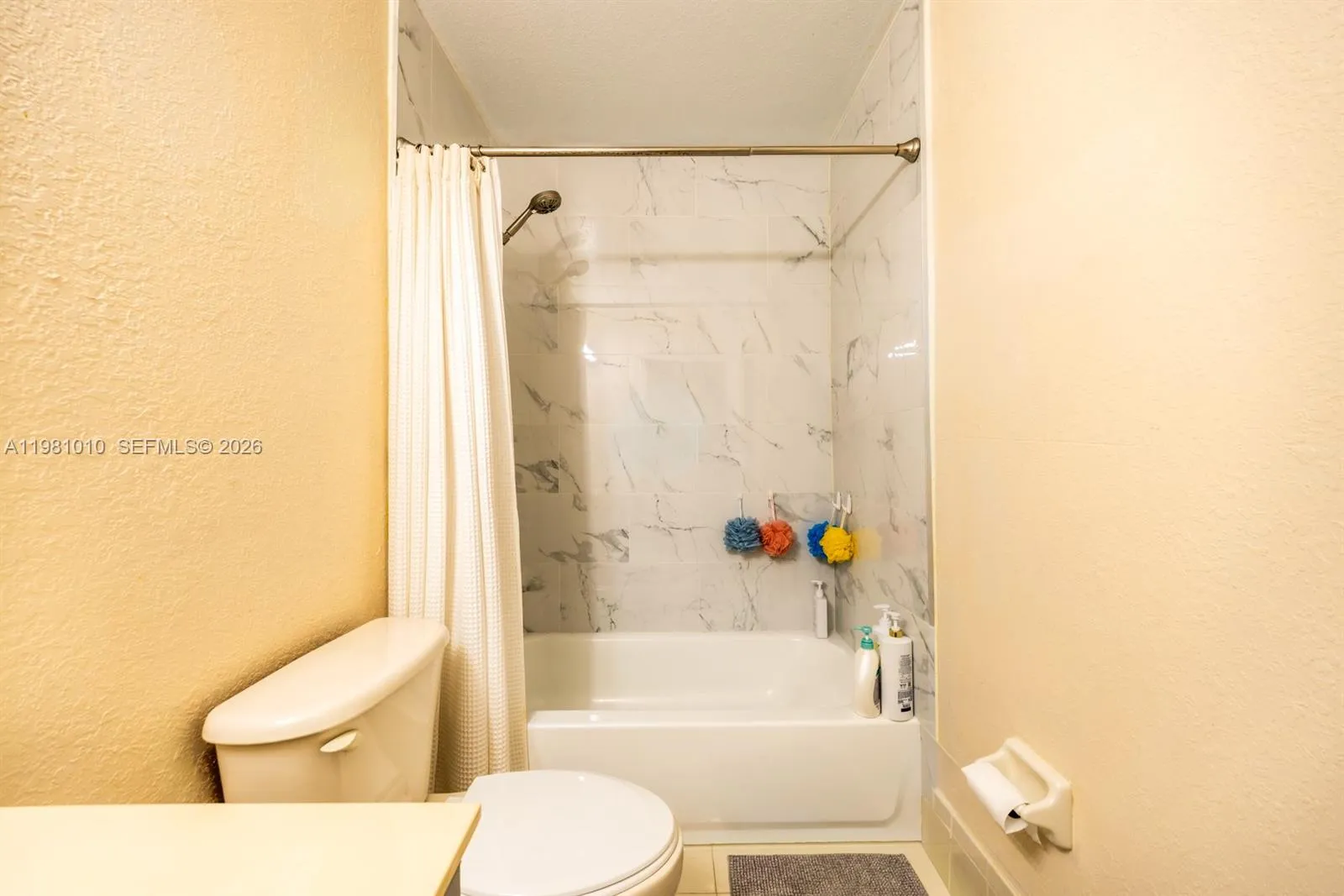 Hialeah, Florida 33018, 3 Bedrooms Bedrooms, ,2 BathroomsBathrooms,Residential,For Sale,A11981010