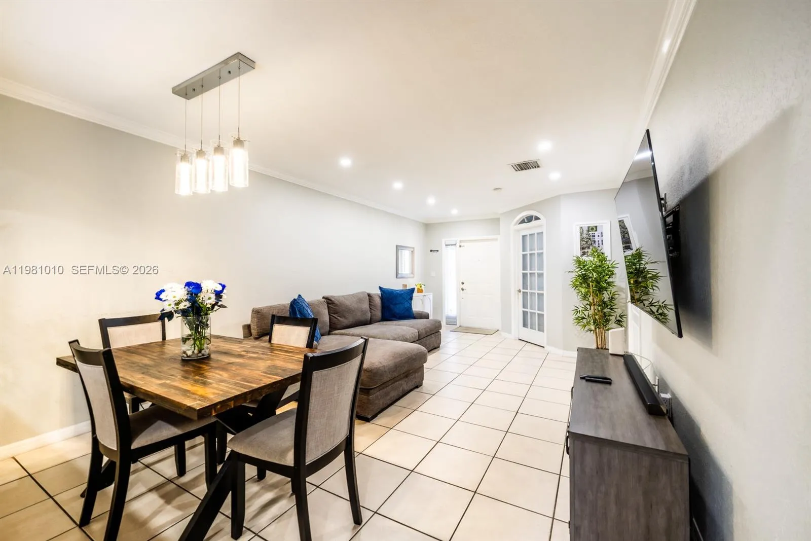 Hialeah, Florida 33018, 3 Bedrooms Bedrooms, ,2 BathroomsBathrooms,Residential,For Sale,A11981010