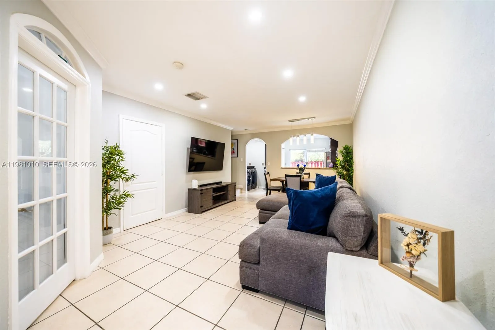 Hialeah, Florida 33018, 3 Bedrooms Bedrooms, ,2 BathroomsBathrooms,Residential,For Sale,A11981010