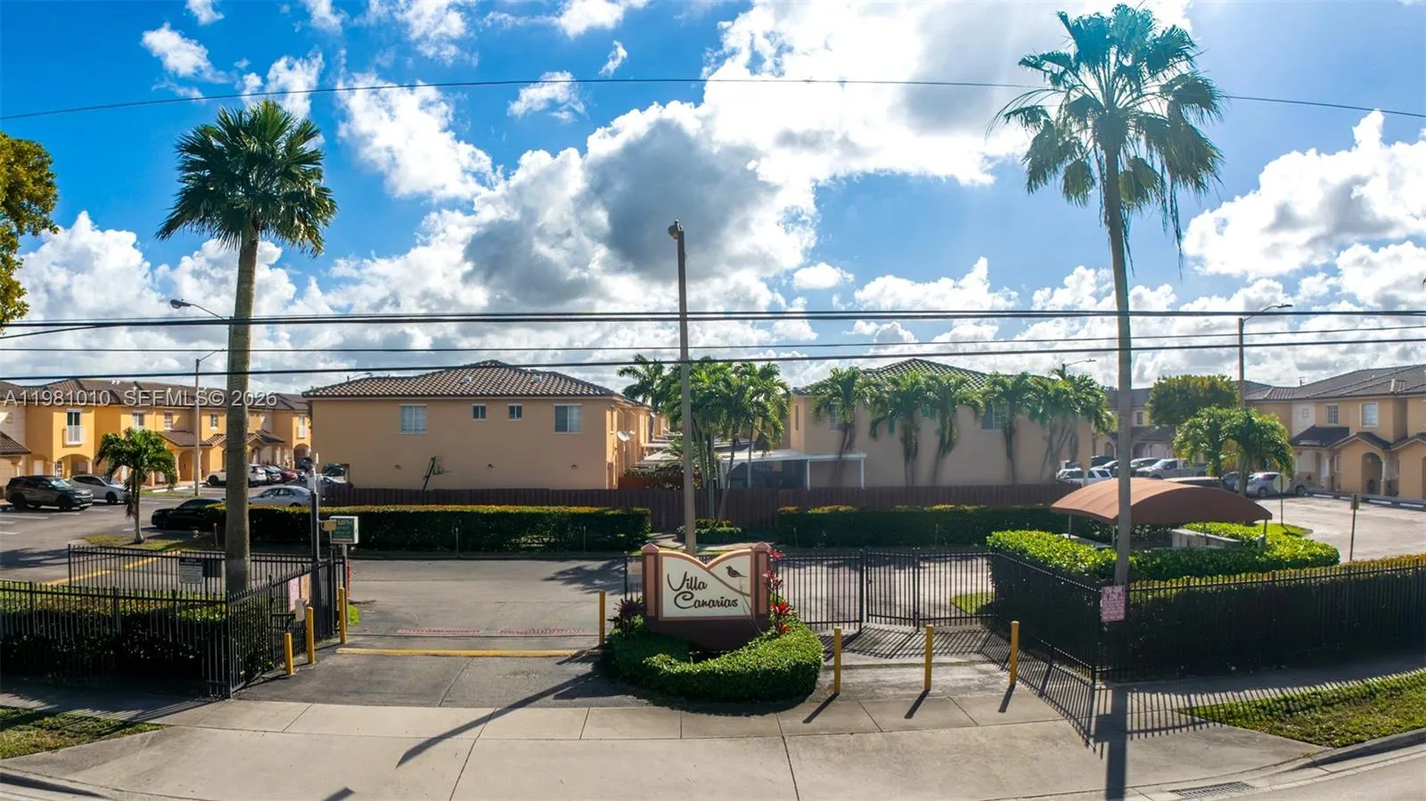 Hialeah, Florida 33018, 3 Bedrooms Bedrooms, ,2 BathroomsBathrooms,Residential,For Sale,A11981010