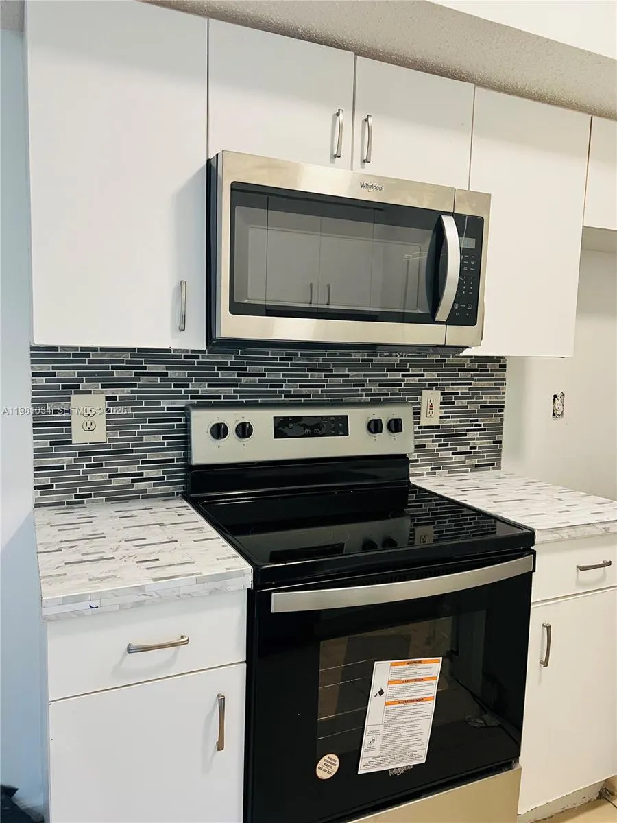 3221 Sabal Palm Mnr 103, Davie, Florida 33024, Davie, Florida 33024, 2 Bedrooms Bedrooms, ,2 BathroomsBathrooms,Residential Lease,For Rent,3221 Sabal Palm Mnr 103, Davie, Florida 33024,A11981034