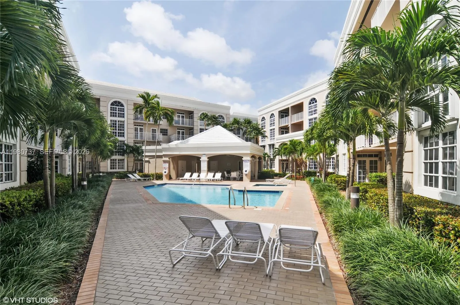 1280 S Alhambra Cir 1421, Coral Gables, Florida 33, Coral Gables, Florida 33146, 1 Bedroom Bedrooms, ,1 BathroomBathrooms,Residential Lease,For Rent,1280 S Alhambra Cir 1421, Coral Gables, Florida 33,A11980737