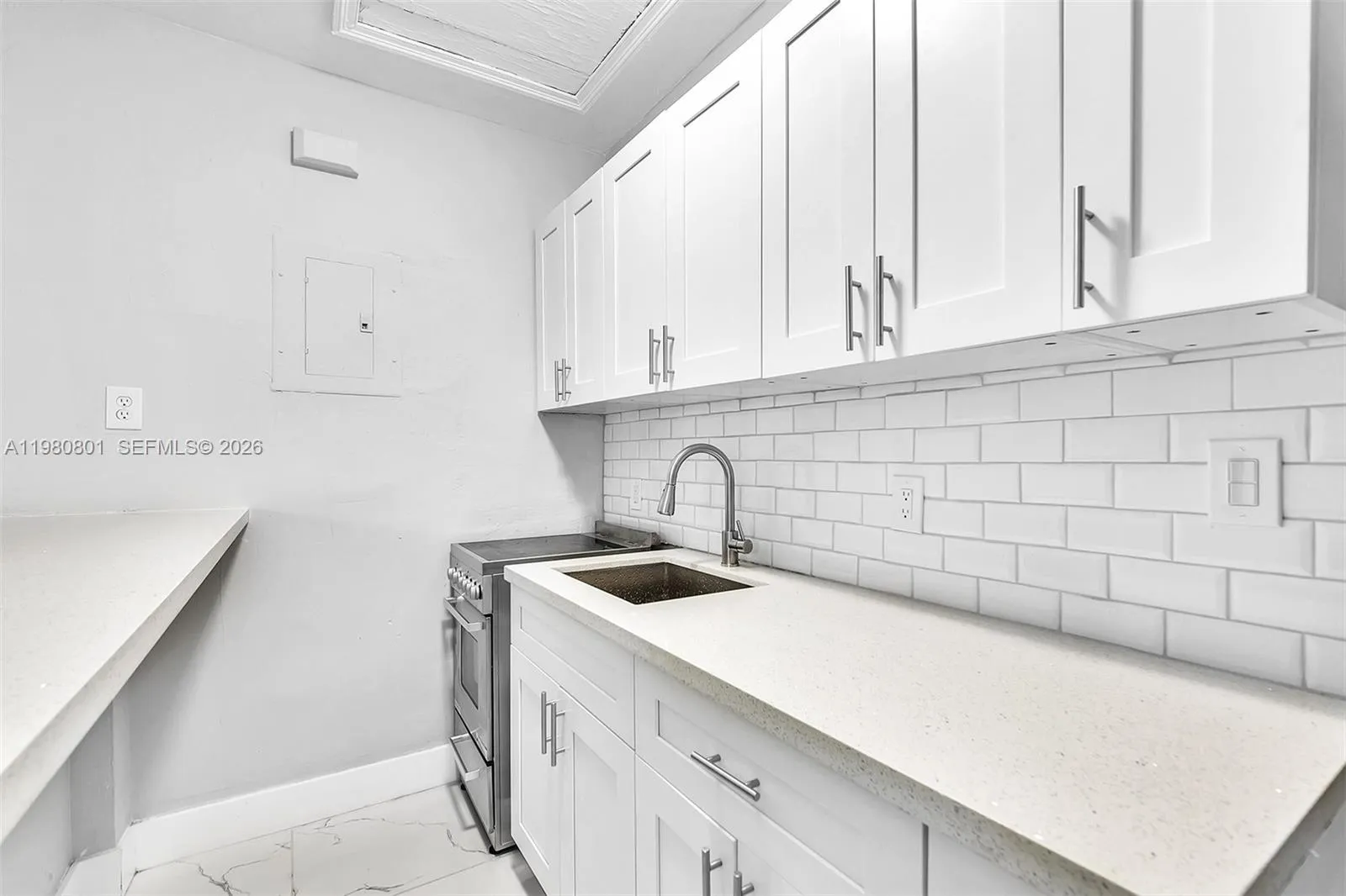 1229 Miami Rd 3, Fort Lauderdale, Florida 33316, Fort Lauderdale, Florida 33316, 1 Bedroom Bedrooms, ,1 BathroomBathrooms,Residential Lease,For Rent,1229 Miami Rd 3, Fort Lauderdale, Florida 33316,A11980801