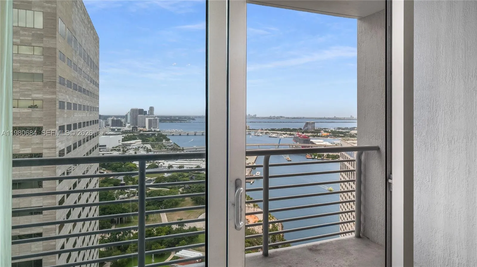 325 S Biscayne Blvd 4314, Miami, Florida 33131, Miami, Florida 33131, 2 Bedrooms Bedrooms, ,2 BathroomsBathrooms,Residential Lease,For Rent,325 S Biscayne Blvd 4314, Miami, Florida 33131,A11980684