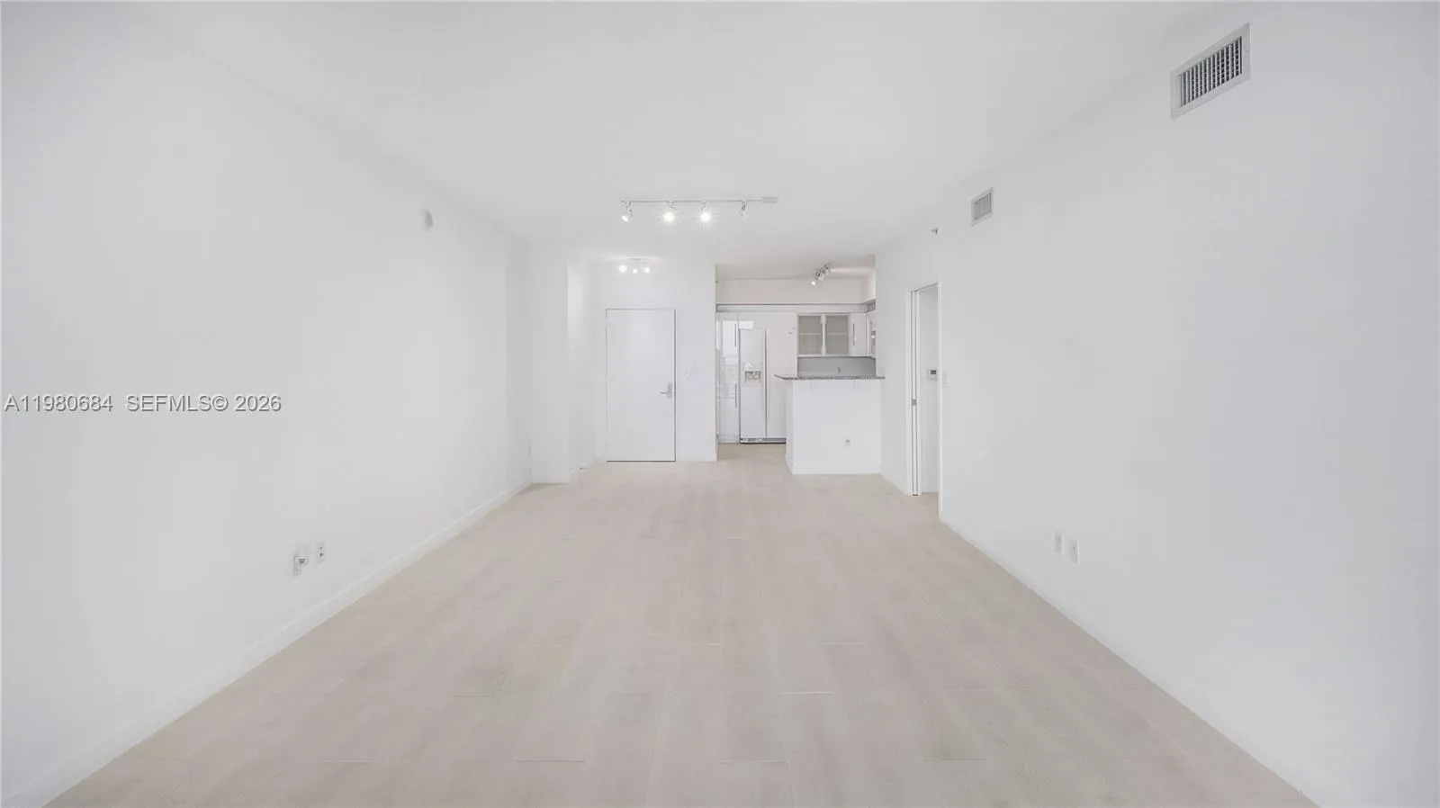 325 S Biscayne Blvd 4314, Miami, Florida 33131, Miami, Florida 33131, 2 Bedrooms Bedrooms, ,2 BathroomsBathrooms,Residential Lease,For Rent,325 S Biscayne Blvd 4314, Miami, Florida 33131,A11980684