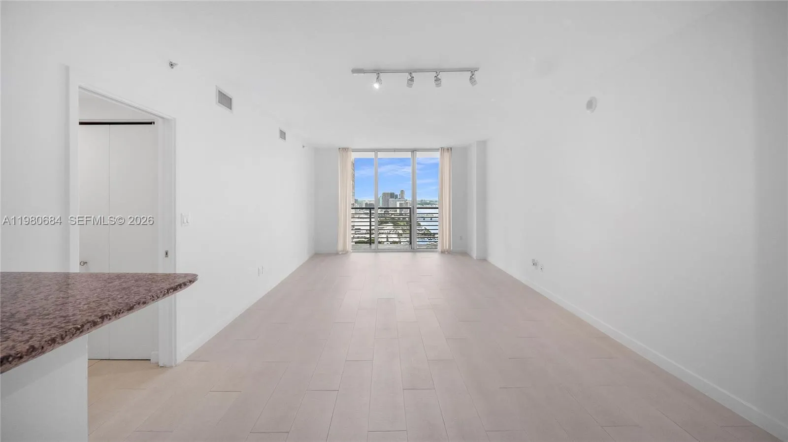 325 S Biscayne Blvd 4314, Miami, Florida 33131, Miami, Florida 33131, 2 Bedrooms Bedrooms, ,2 BathroomsBathrooms,Residential Lease,For Rent,325 S Biscayne Blvd 4314, Miami, Florida 33131,A11980684