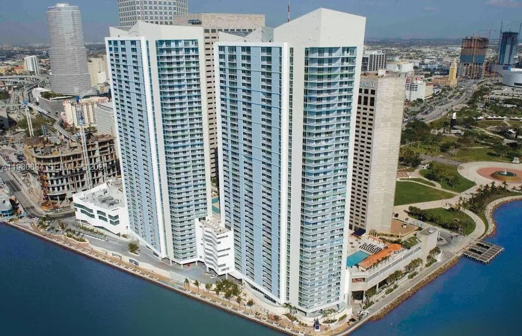325 S Biscayne Blvd 4314, Miami, Florida 33131, Miami, Florida 33131, 2 Bedrooms Bedrooms, ,2 BathroomsBathrooms,Residential Lease,For Rent,325 S Biscayne Blvd 4314, Miami, Florida 33131,A11980684