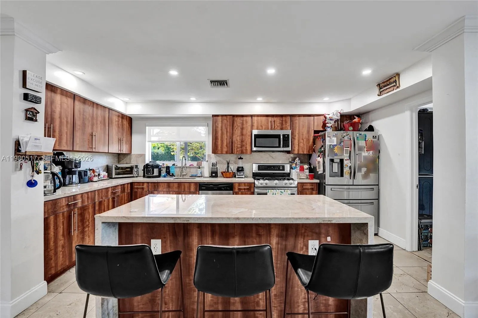 1015 S 14th Ave, Hollywood, Florida 33020, Hollywood, Florida 33020, 3 Bedrooms Bedrooms, ,4 BathroomsBathrooms,Residential,For Sale,1015 S 14th Ave, Hollywood, Florida 33020,A11980517