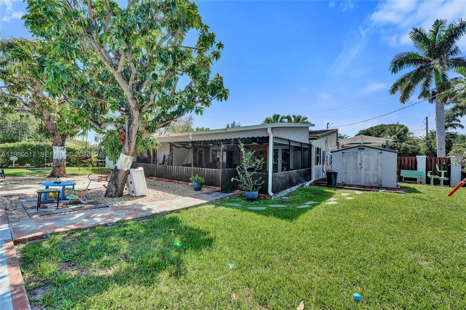 1015 S 14th Ave, Hollywood, Florida 33020, Hollywood, Florida 33020, 3 Bedrooms Bedrooms, ,4 BathroomsBathrooms,Residential,For Sale,1015 S 14th Ave, Hollywood, Florida 33020,A11980517