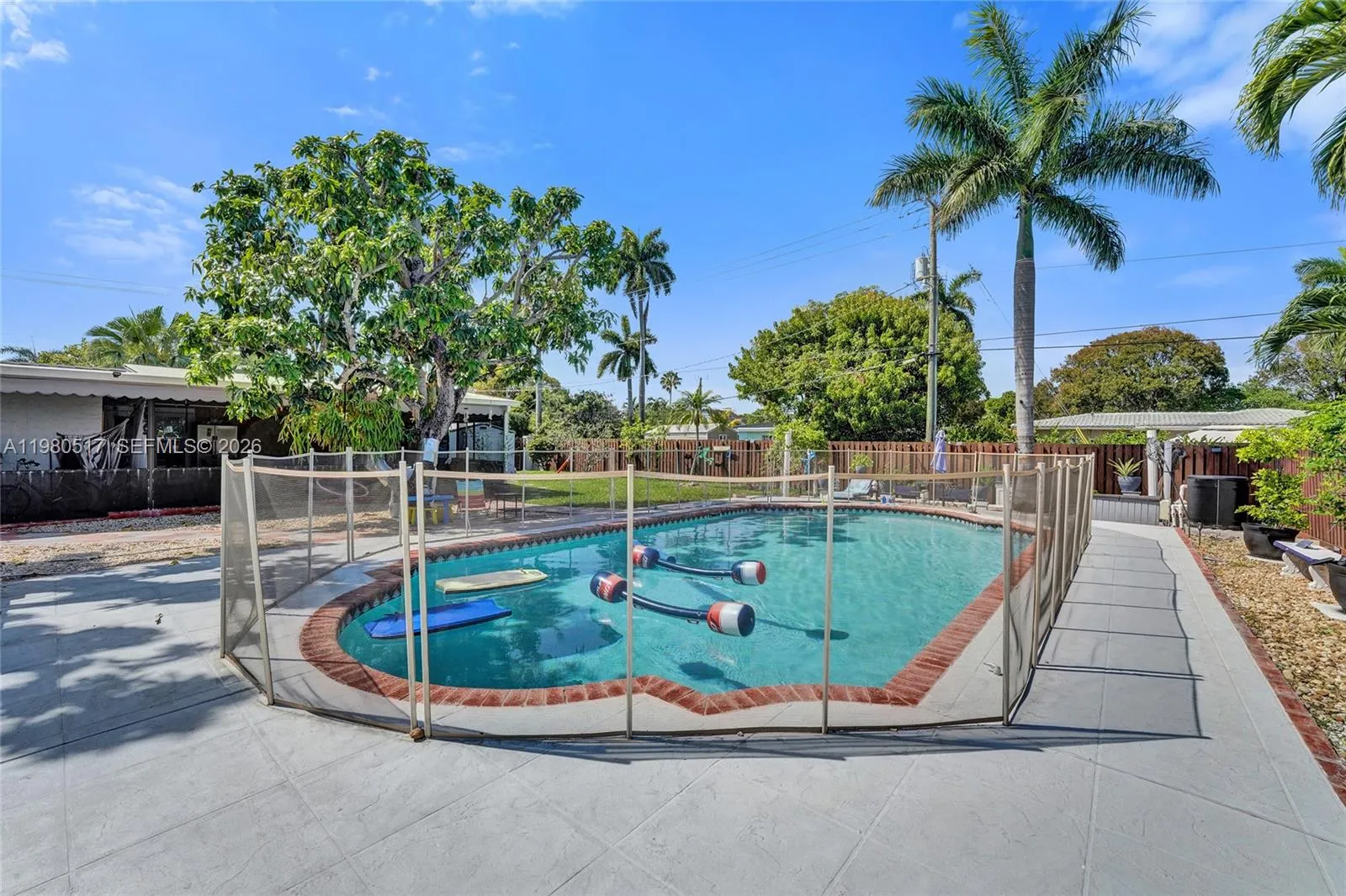 1015 S 14th Ave, Hollywood, Florida 33020, Hollywood, Florida 33020, 3 Bedrooms Bedrooms, ,4 BathroomsBathrooms,Residential,For Sale,1015 S 14th Ave, Hollywood, Florida 33020,A11980517