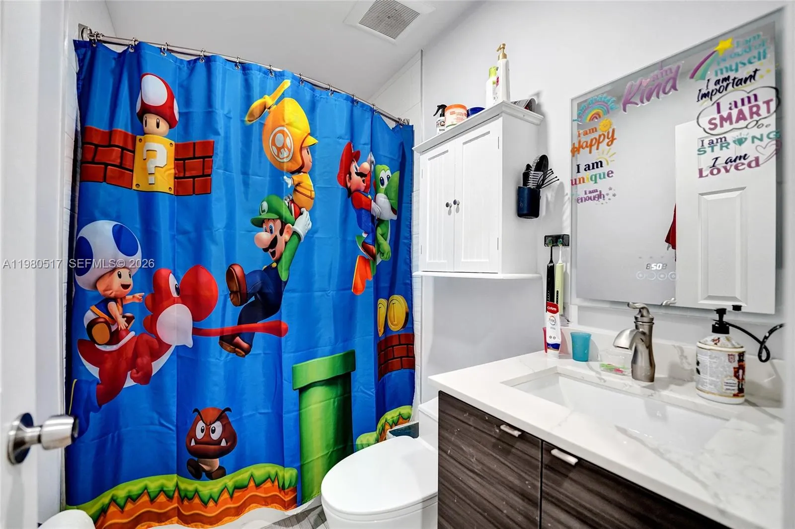 1015 S 14th Ave, Hollywood, Florida 33020, Hollywood, Florida 33020, 3 Bedrooms Bedrooms, ,4 BathroomsBathrooms,Residential,For Sale,1015 S 14th Ave, Hollywood, Florida 33020,A11980517