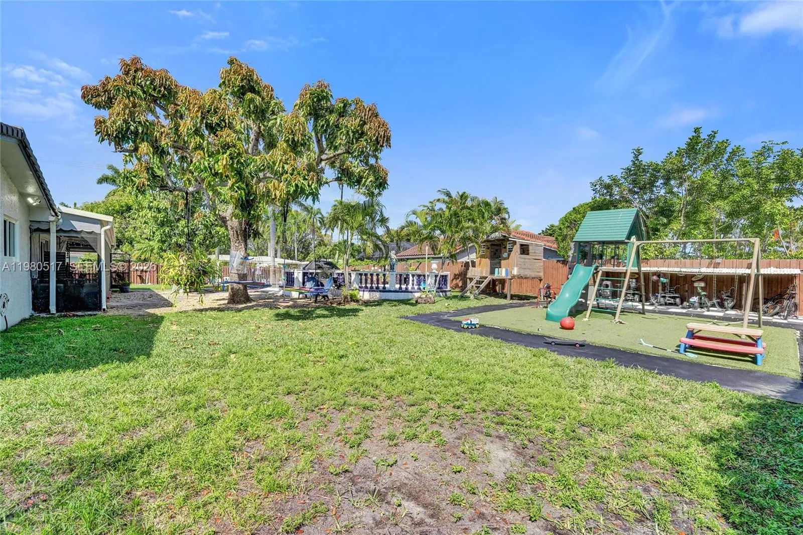 1015 S 14th Ave, Hollywood, Florida 33020, Hollywood, Florida 33020, 3 Bedrooms Bedrooms, ,4 BathroomsBathrooms,Residential,For Sale,1015 S 14th Ave, Hollywood, Florida 33020,A11980517