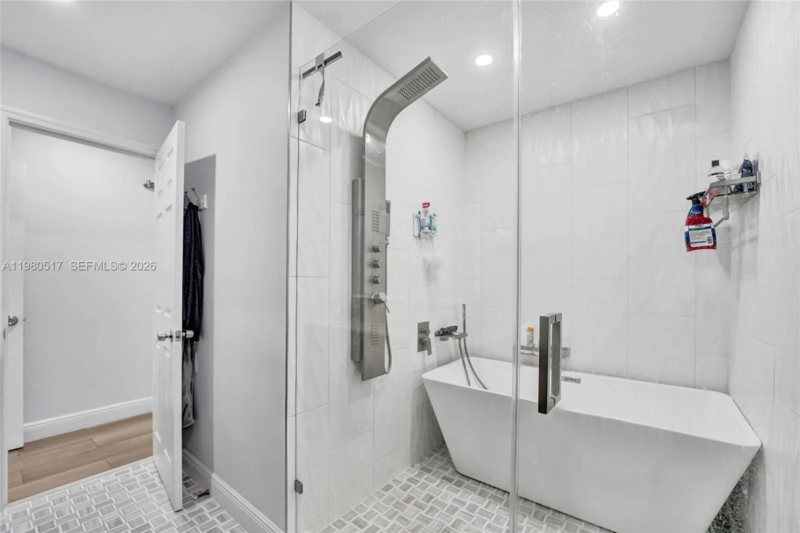 1015 S 14th Ave, Hollywood, Florida 33020, Hollywood, Florida 33020, 3 Bedrooms Bedrooms, ,4 BathroomsBathrooms,Residential,For Sale,1015 S 14th Ave, Hollywood, Florida 33020,A11980517