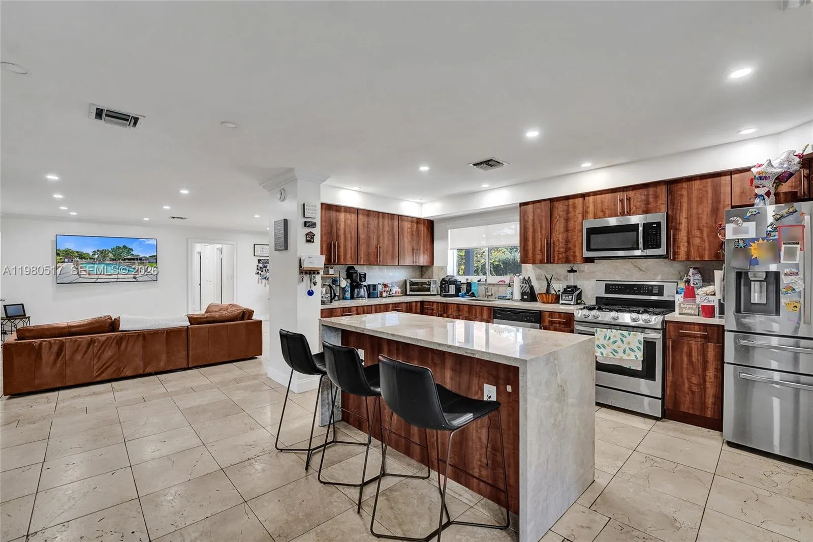 1015 S 14th Ave, Hollywood, Florida 33020, Hollywood, Florida 33020, 3 Bedrooms Bedrooms, ,4 BathroomsBathrooms,Residential,For Sale,1015 S 14th Ave, Hollywood, Florida 33020,A11980517