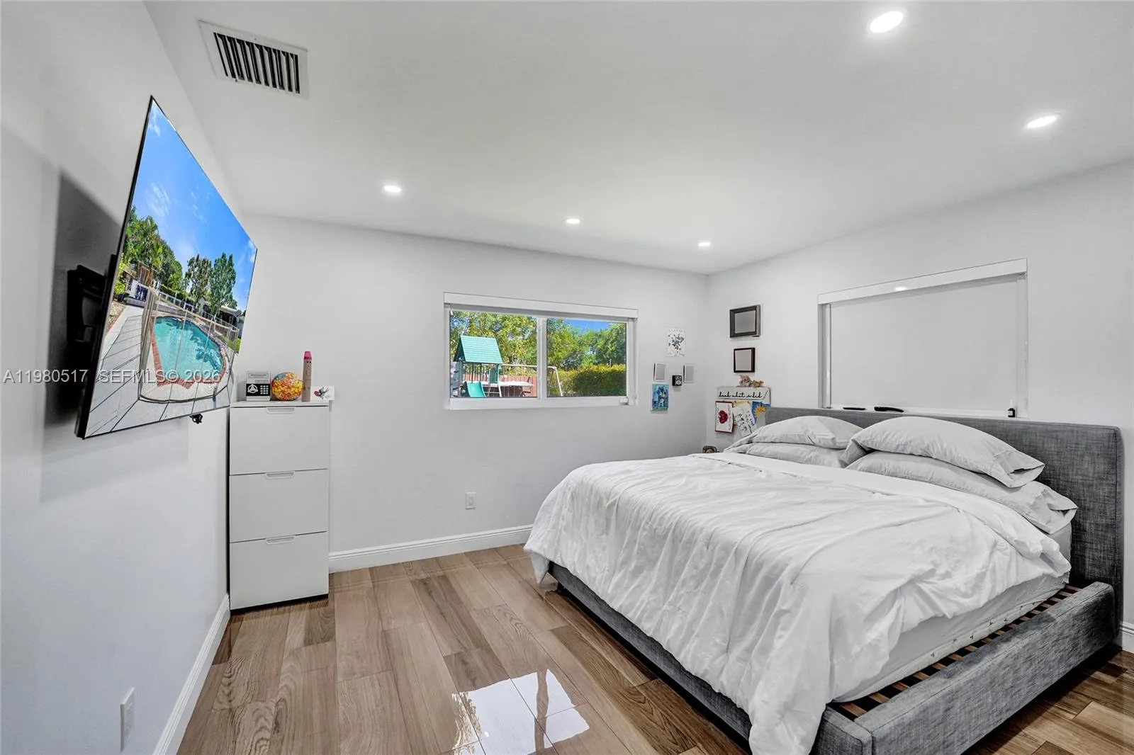 1015 S 14th Ave, Hollywood, Florida 33020, Hollywood, Florida 33020, 3 Bedrooms Bedrooms, ,4 BathroomsBathrooms,Residential,For Sale,1015 S 14th Ave, Hollywood, Florida 33020,A11980517