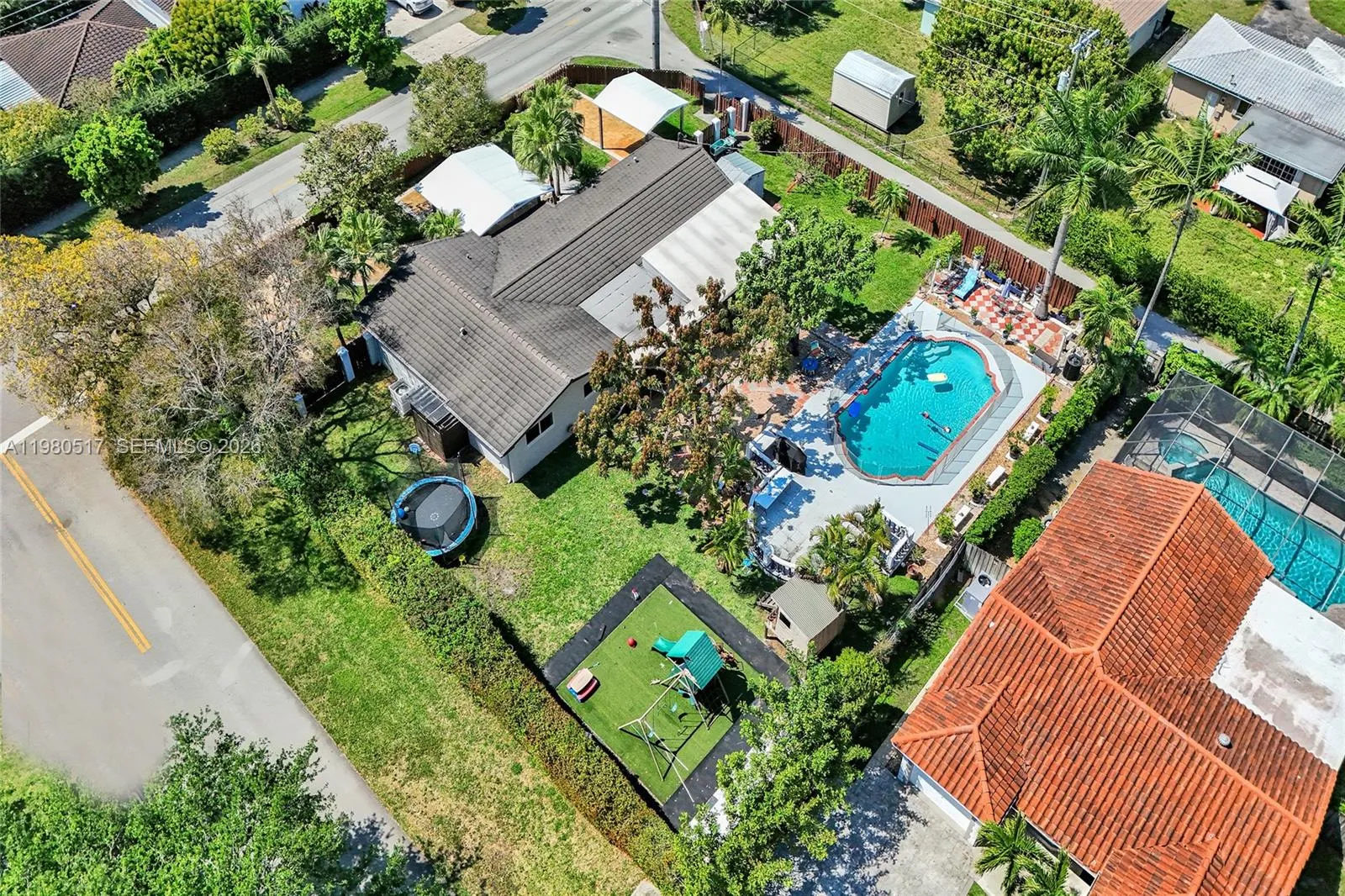 1015 S 14th Ave, Hollywood, Florida 33020, Hollywood, Florida 33020, 3 Bedrooms Bedrooms, ,4 BathroomsBathrooms,Residential,For Sale,1015 S 14th Ave, Hollywood, Florida 33020,A11980517