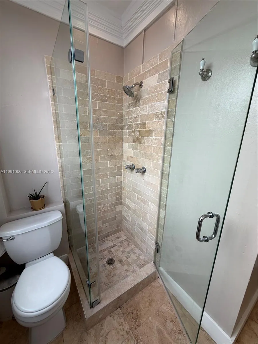 119 Menores Ave 8a, Coral Gables, Florida 33134, Coral Gables, Florida 33134, ,1 BathroomBathrooms,Residential Lease,For Rent,119 Menores Ave 8a, Coral Gables, Florida 33134,A11981066