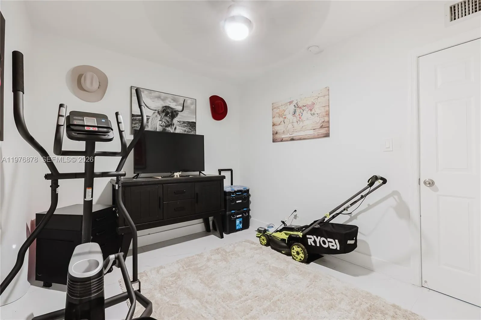 2621 Sw 12th Ter, Fort Lauderdale, Florida 33315, Fort Lauderdale, Florida 33315, 3 Bedrooms Bedrooms, ,2 BathroomsBathrooms,Residential,For Sale,2621 Sw 12th Ter, Fort Lauderdale, Florida 33315,A11976878