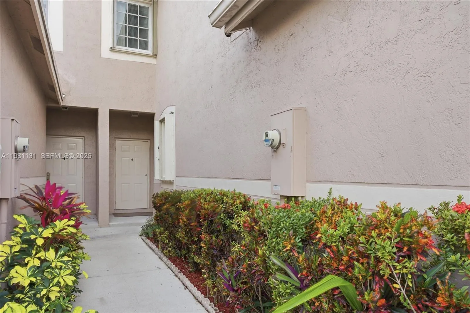 2066 Madeira Dr 2066, Weston, Florida 33327, Weston, Florida 33327, 3 Bedrooms Bedrooms, ,2 BathroomsBathrooms,Residential,For Sale,2066 Madeira Dr 2066, Weston, Florida 33327,A11981131