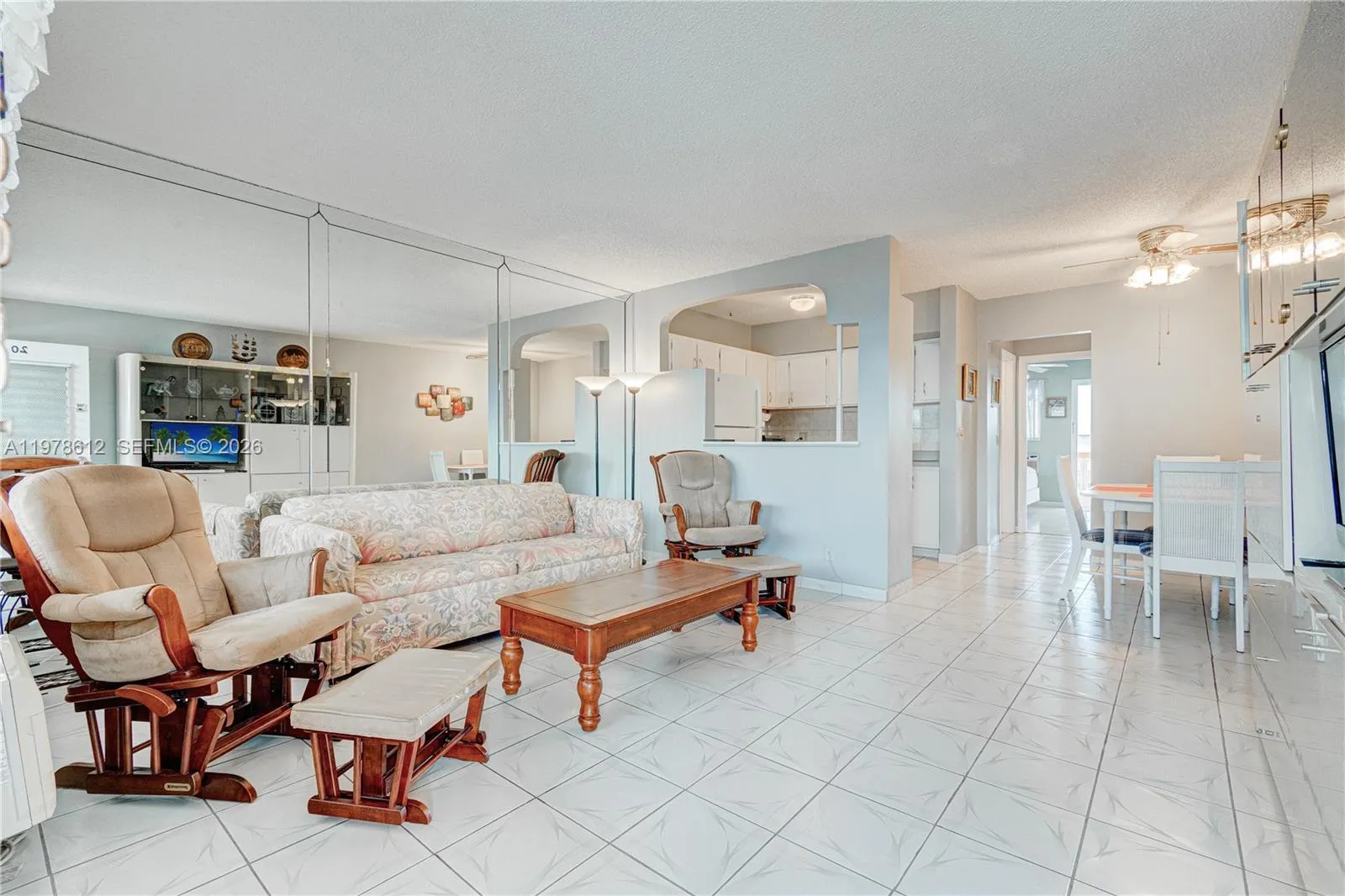 800 Sw 10th Ter 20t, Hallandale Beach, Florida 330, Hallandale Beach, Florida 33009, 1 Bedroom Bedrooms, ,1 BathroomBathrooms,Residential,For Sale,800 Sw 10th Ter 20t, Hallandale Beach, Florida 330,A11978612