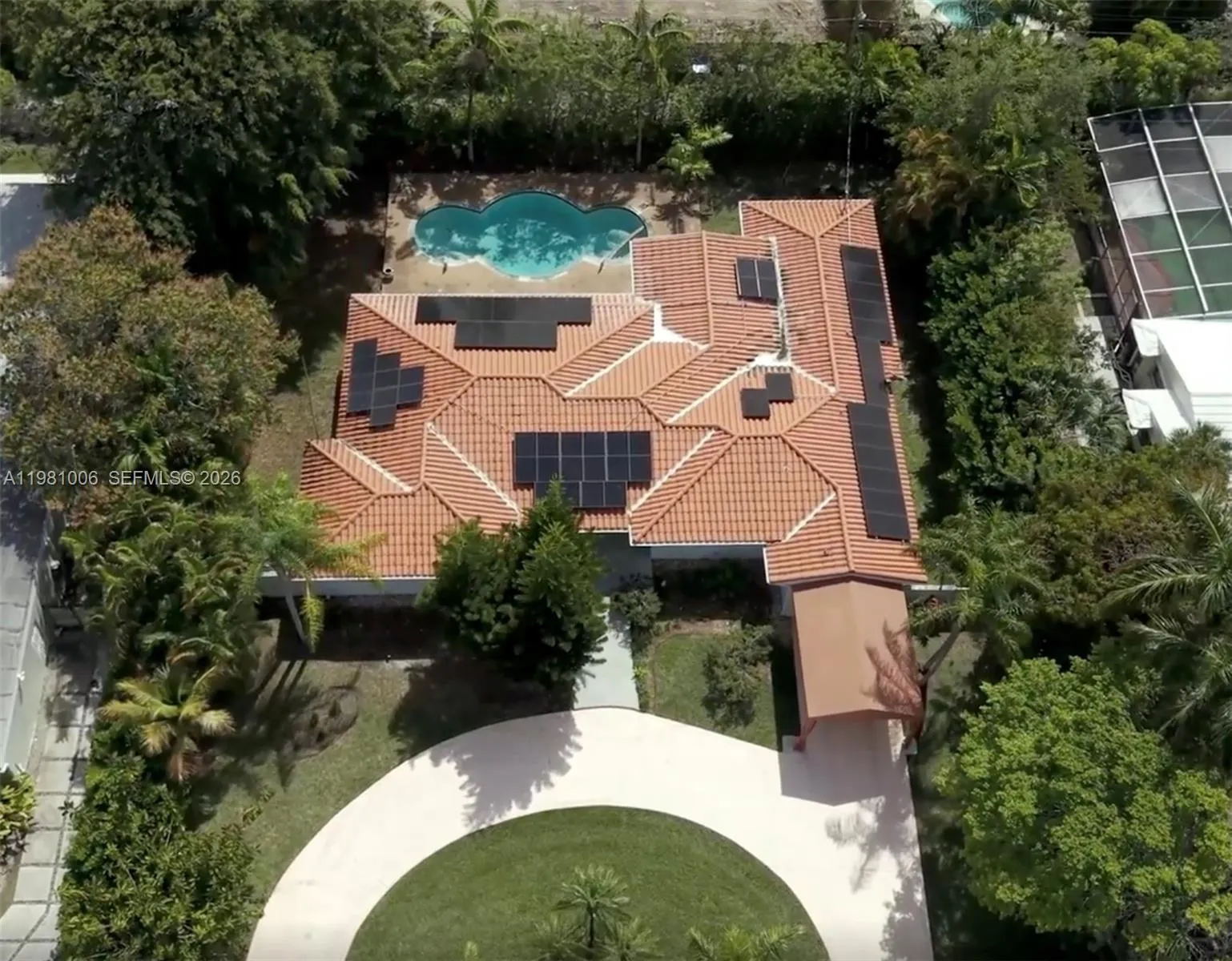 1014 Jefferson St, Hollywood, Florida 33019, Hollywood, Florida 33019, 4 Bedrooms Bedrooms, ,4 BathroomsBathrooms,Residential,For Sale,1014 Jefferson St, Hollywood, Florida 33019,A11981006