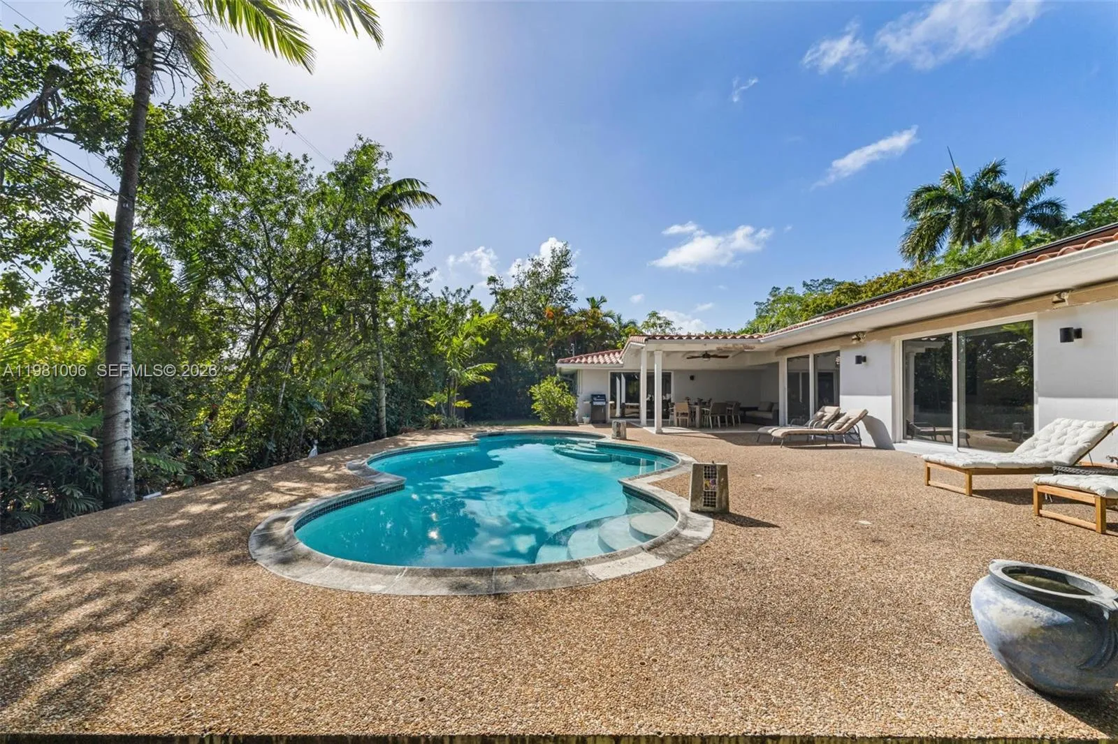 1014 Jefferson St, Hollywood, Florida 33019, Hollywood, Florida 33019, 4 Bedrooms Bedrooms, ,4 BathroomsBathrooms,Residential,For Sale,1014 Jefferson St, Hollywood, Florida 33019,A11981006