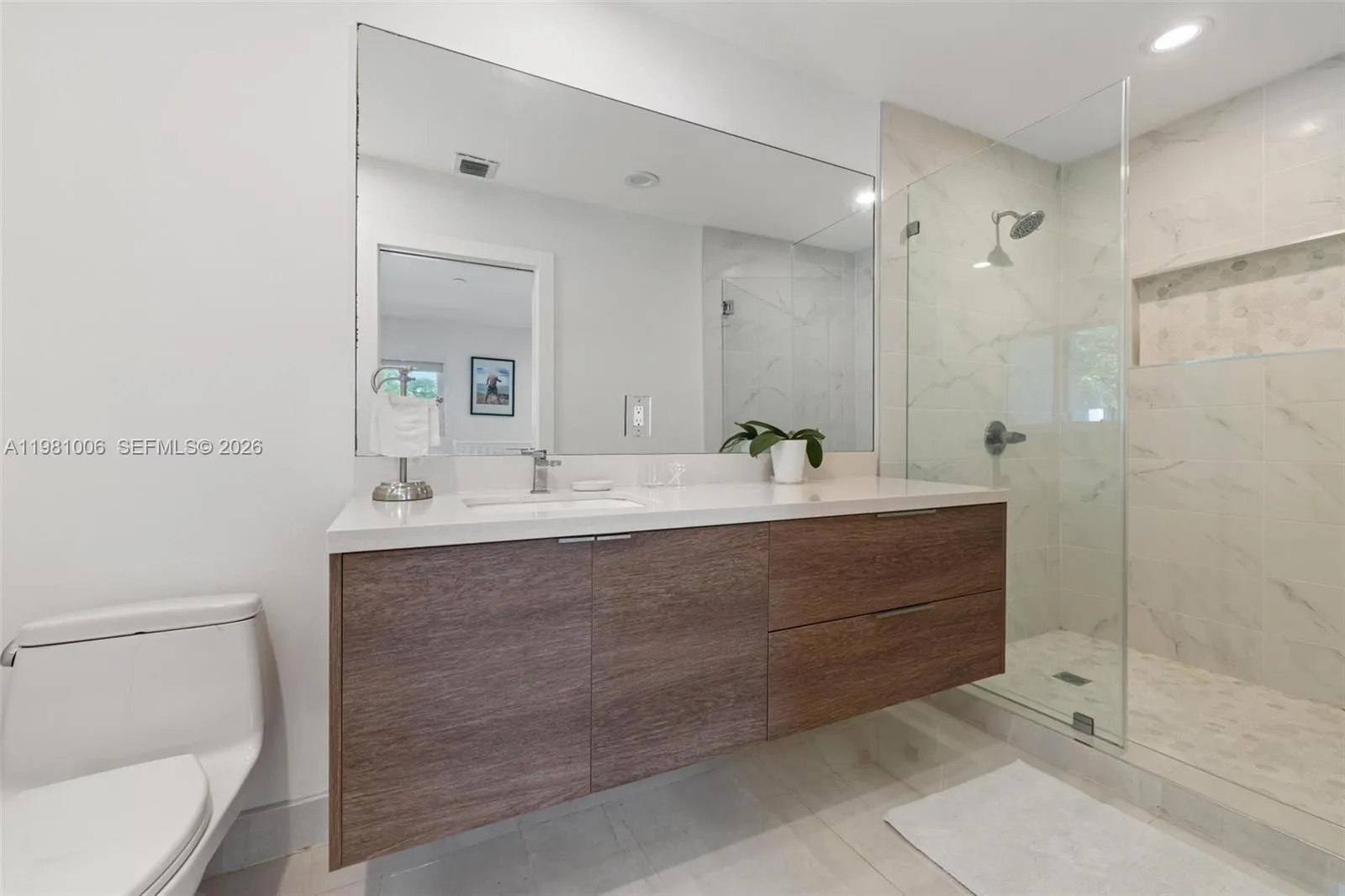 1014 Jefferson St, Hollywood, Florida 33019, Hollywood, Florida 33019, 4 Bedrooms Bedrooms, ,4 BathroomsBathrooms,Residential,For Sale,1014 Jefferson St, Hollywood, Florida 33019,A11981006