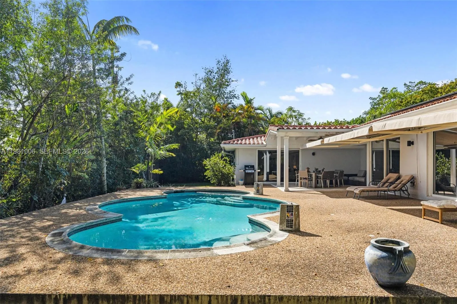 1014 Jefferson St, Hollywood, Florida 33019, Hollywood, Florida 33019, 4 Bedrooms Bedrooms, ,4 BathroomsBathrooms,Residential,For Sale,1014 Jefferson St, Hollywood, Florida 33019,A11981006