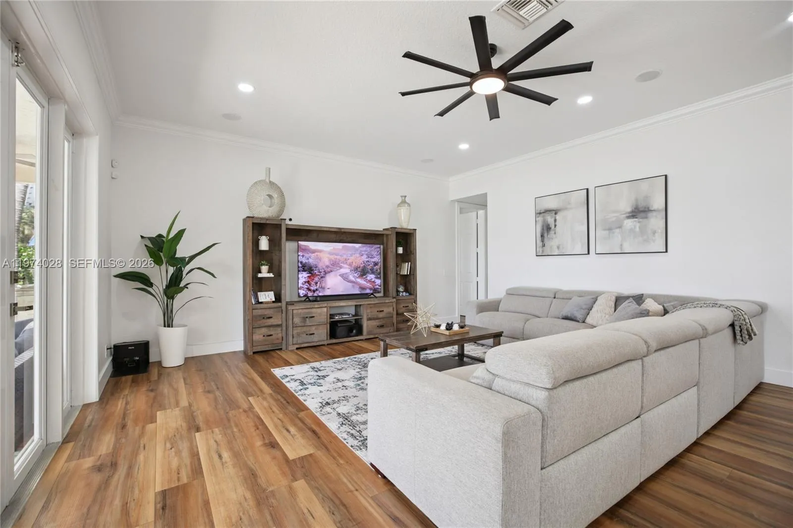 1537 Victoria Isle Way, Weston, Florida 33327, Weston, Florida 33327, 5 Bedrooms Bedrooms, ,5 BathroomsBathrooms,Residential,For Sale,1537 Victoria Isle Way, Weston, Florida 33327,A11974028