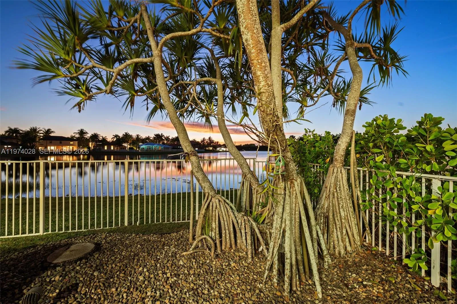 1537 Victoria Isle Way, Weston, Florida 33327, Weston, Florida 33327, 5 Bedrooms Bedrooms, ,5 BathroomsBathrooms,Residential,For Sale,1537 Victoria Isle Way, Weston, Florida 33327,A11974028