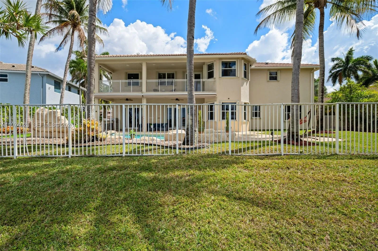 1537 Victoria Isle Way, Weston, Florida 33327, Weston, Florida 33327, 5 Bedrooms Bedrooms, ,5 BathroomsBathrooms,Residential,For Sale,1537 Victoria Isle Way, Weston, Florida 33327,A11974028