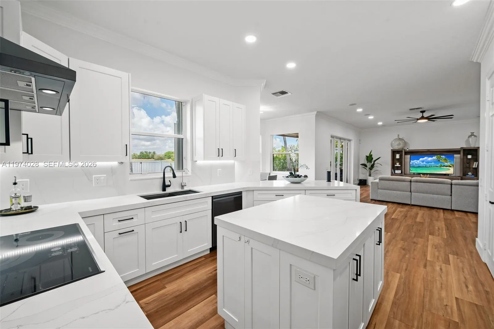 1537 Victoria Isle Way, Weston, Florida 33327, Weston, Florida 33327, 5 Bedrooms Bedrooms, ,5 BathroomsBathrooms,Residential,For Sale,1537 Victoria Isle Way, Weston, Florida 33327,A11974028