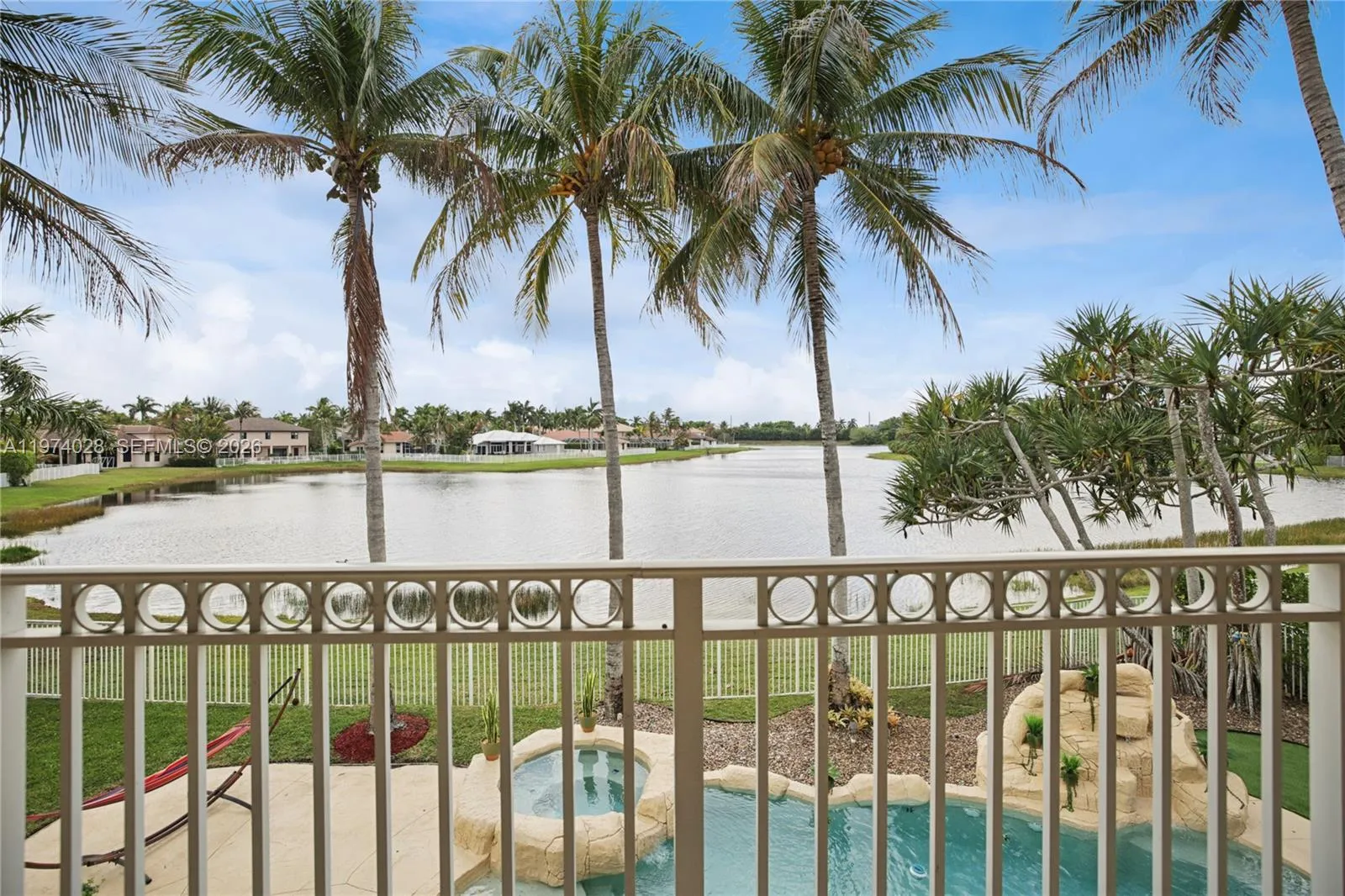 1537 Victoria Isle Way, Weston, Florida 33327, Weston, Florida 33327, 5 Bedrooms Bedrooms, ,5 BathroomsBathrooms,Residential,For Sale,1537 Victoria Isle Way, Weston, Florida 33327,A11974028