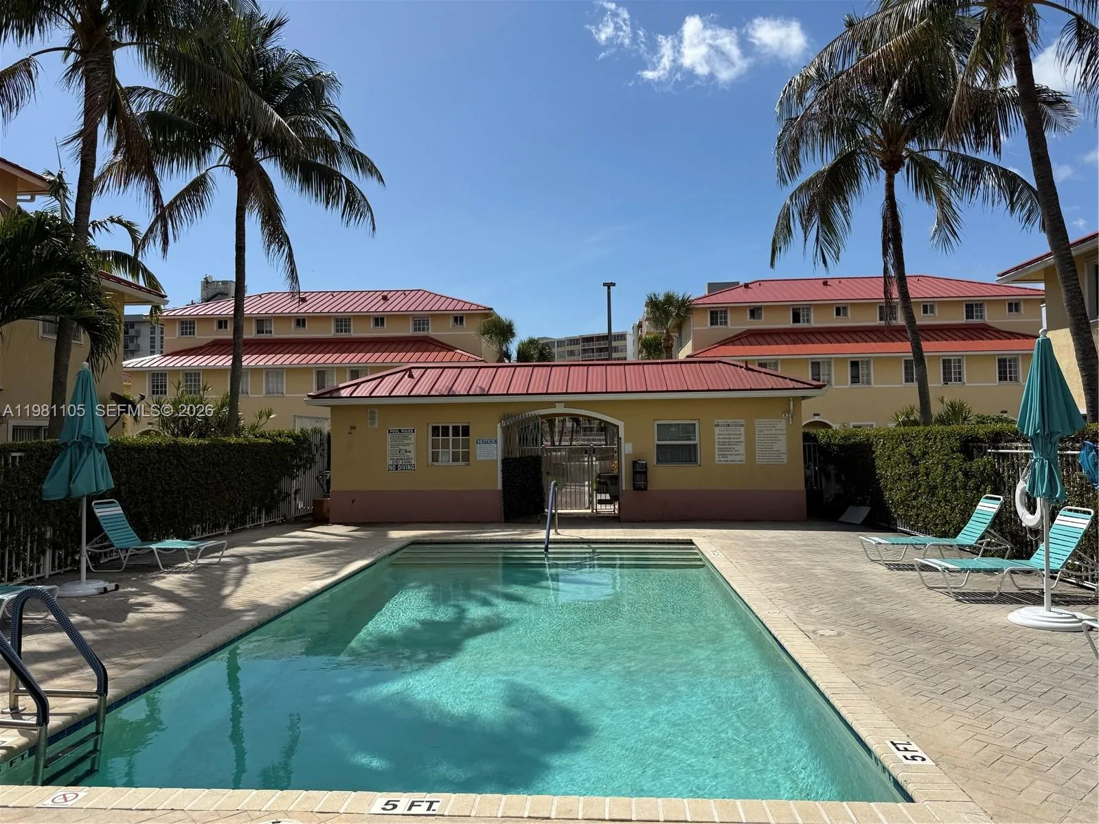 2032 Ne 167th St 3-136, North Miami Beach, Florida, North Miami Beach, Florida 33162, 3 Bedrooms Bedrooms, ,2 BathroomsBathrooms,Residential Lease,For Rent,2032 Ne 167th St 3-136, North Miami Beach, Florida,A11981105