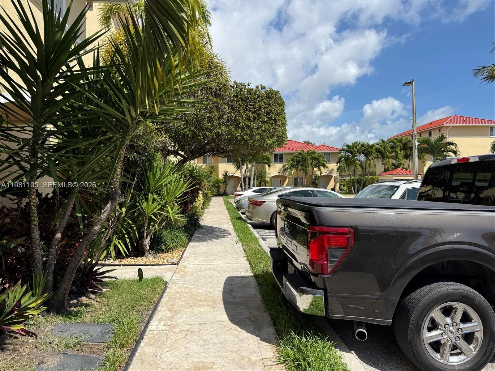 2032 Ne 167th St 3-136, North Miami Beach, Florida, North Miami Beach, Florida 33162, 3 Bedrooms Bedrooms, ,2 BathroomsBathrooms,Residential Lease,For Rent,2032 Ne 167th St 3-136, North Miami Beach, Florida,A11981105