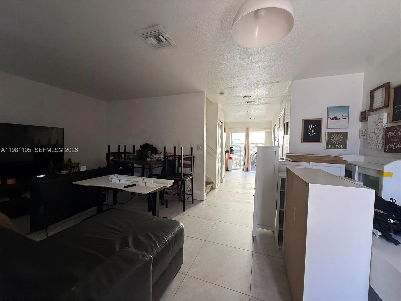 2032 Ne 167th St 3-136, North Miami Beach, Florida, North Miami Beach, Florida 33162, 3 Bedrooms Bedrooms, ,2 BathroomsBathrooms,Residential Lease,For Rent,2032 Ne 167th St 3-136, North Miami Beach, Florida,A11981105