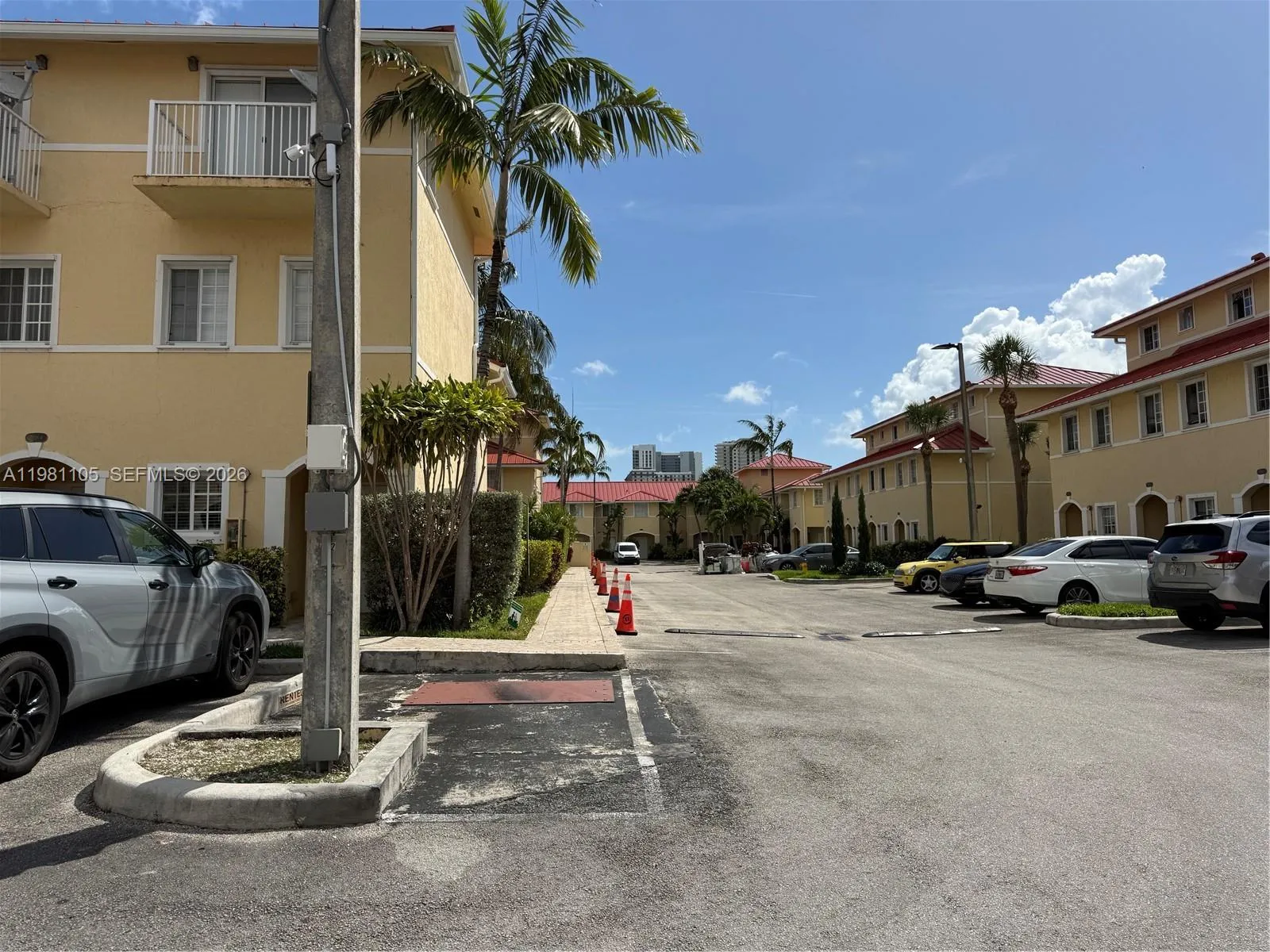 2032 Ne 167th St 3-136, North Miami Beach, Florida, North Miami Beach, Florida 33162, 3 Bedrooms Bedrooms, ,2 BathroomsBathrooms,Residential Lease,For Rent,2032 Ne 167th St 3-136, North Miami Beach, Florida,A11981105