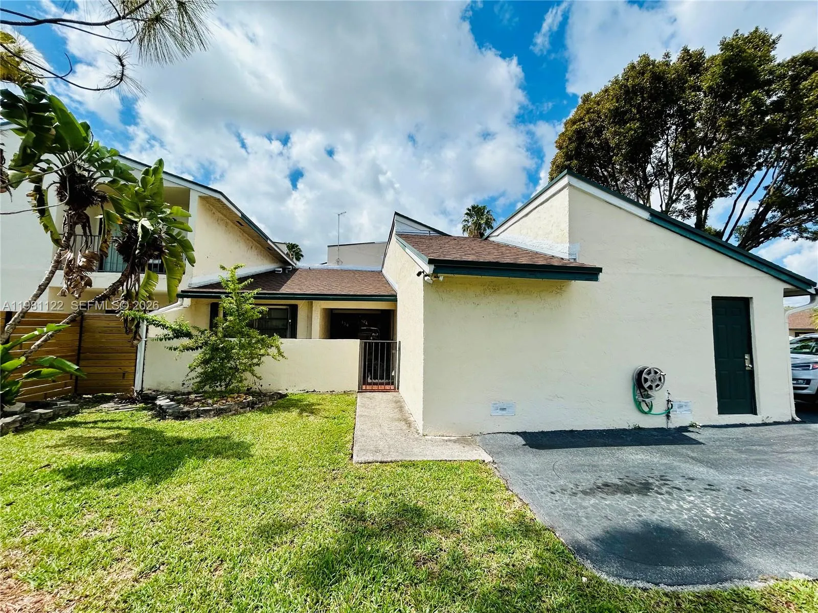 10818 Sw 72nd St 154, Miami, Florida 33173, Miami, Florida 33173, 2 Bedrooms Bedrooms, ,2 BathroomsBathrooms,Residential Lease,For Rent,10818 Sw 72nd St 154, Miami, Florida 33173,A11981122 10818 Sw 72nd St 154, Miami, Florida 33173, Miami, Florida 33173, 2 Bedrooms Bedrooms, ,2 BathroomsBathrooms,Residential Lease,For Rent,10818 Sw 72nd St 154, Miami, Florida 33173,A11981122